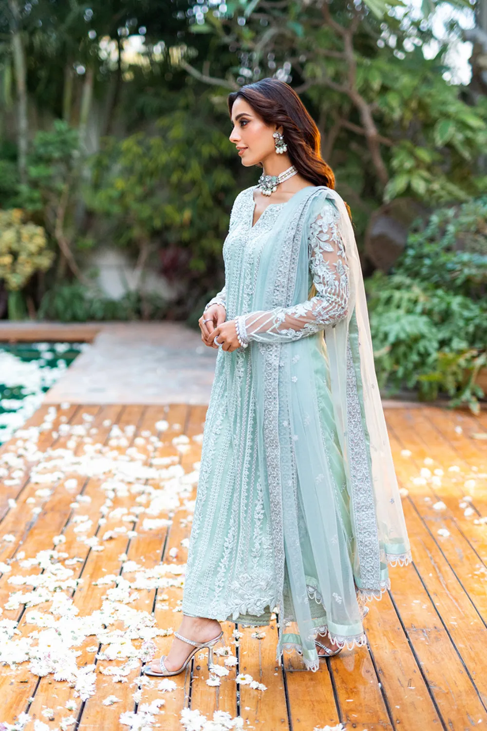 Azure Luxe Formals – Mint Breeze