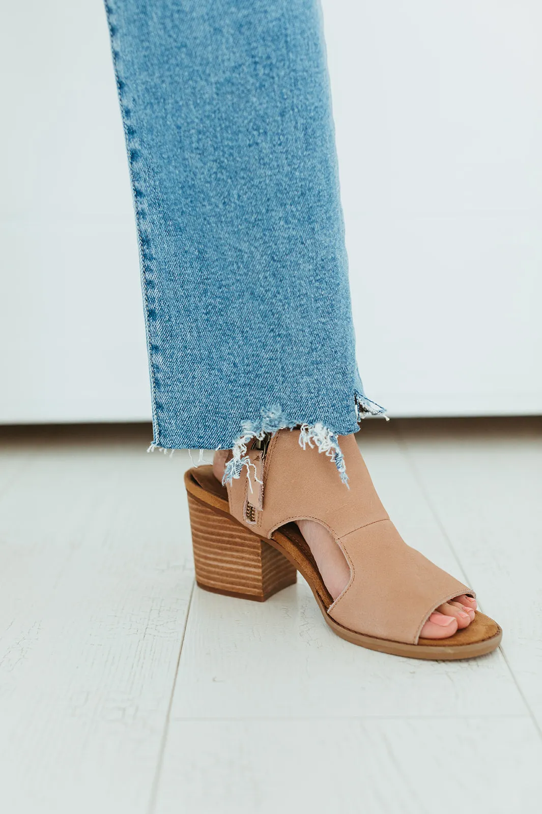 Caspian Straight Crop Jeans