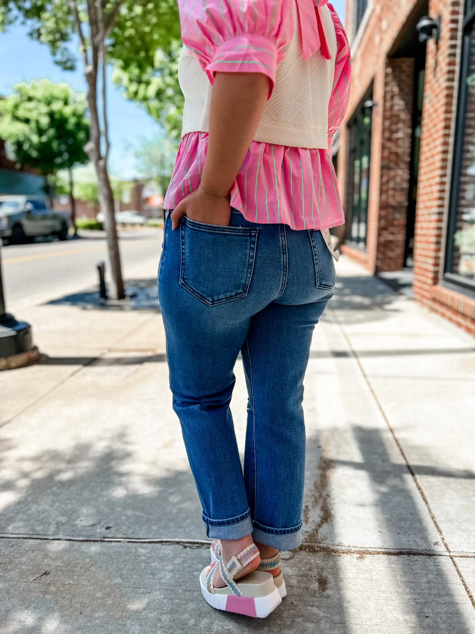 Hidden | Tracey High Rise Straight Medium Wash Lightly Distressed Jeans