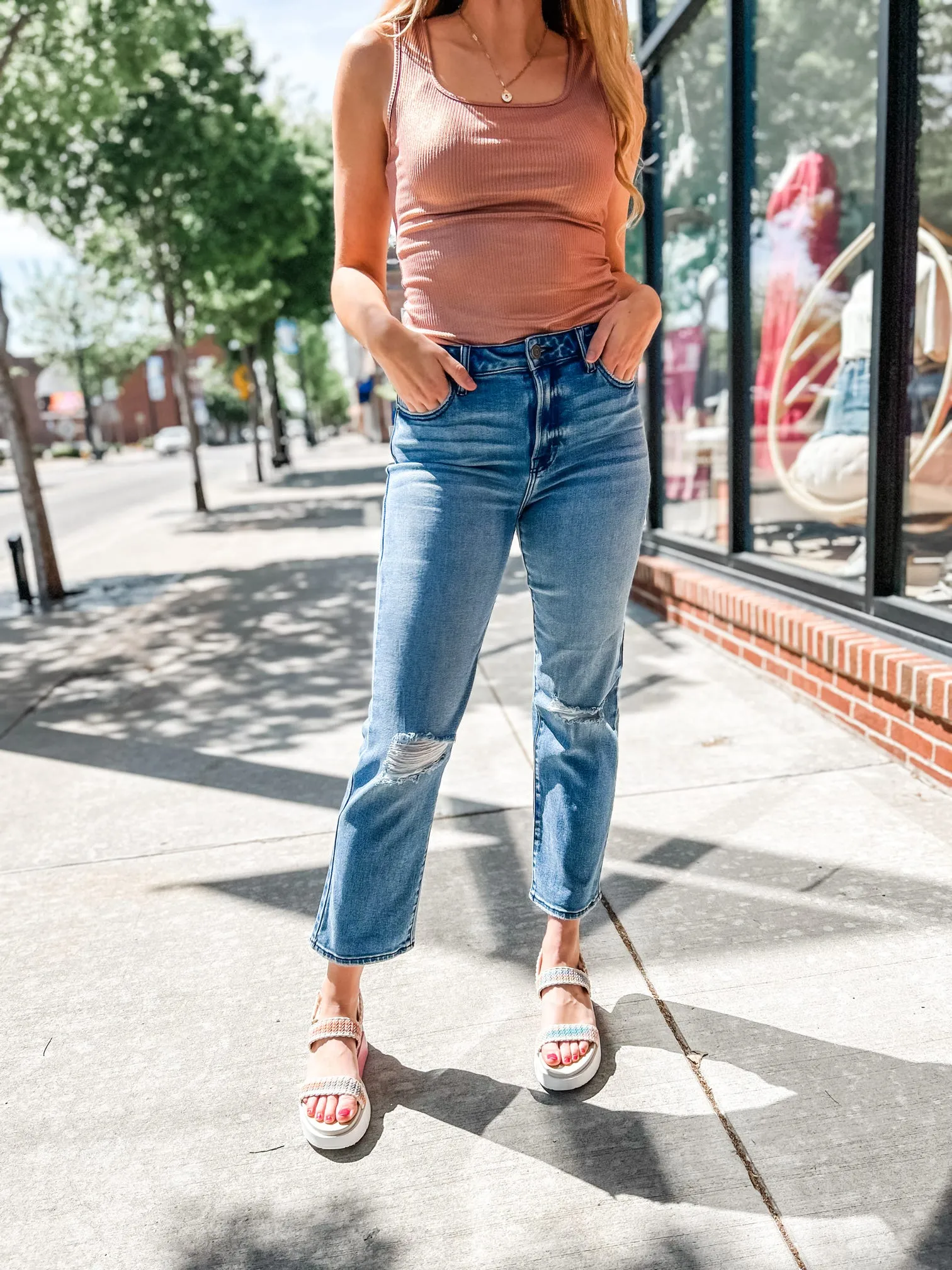 Hidden | Tracey High Rise Straight Medium Wash Lightly Distressed Jeans