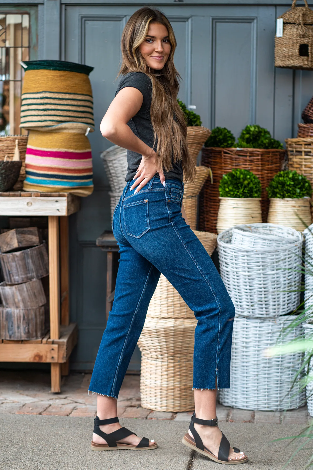 Joan High Rise Cropped Straight W/ Ankle Slit
