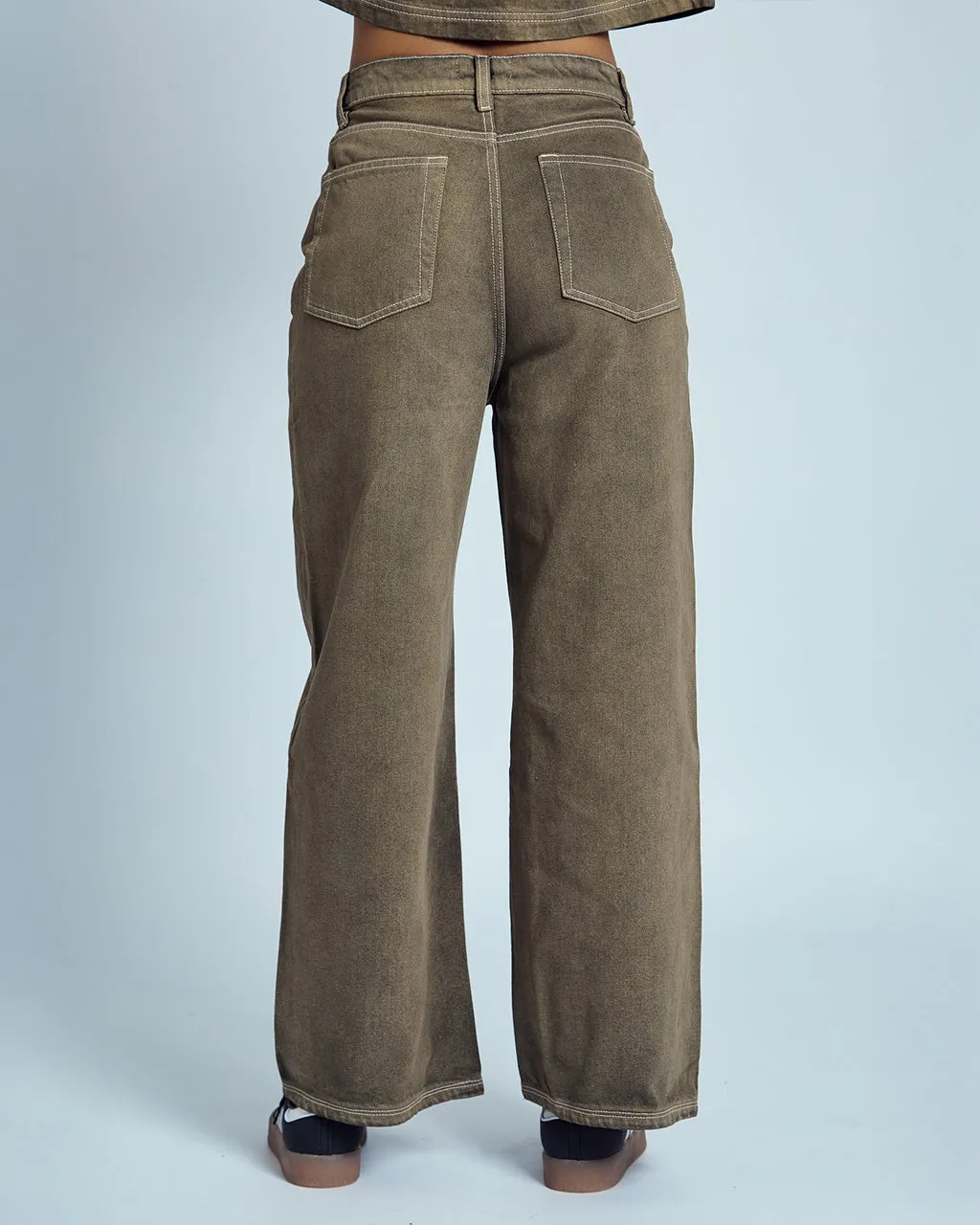 Lacy Barrel Leg Washed Jean